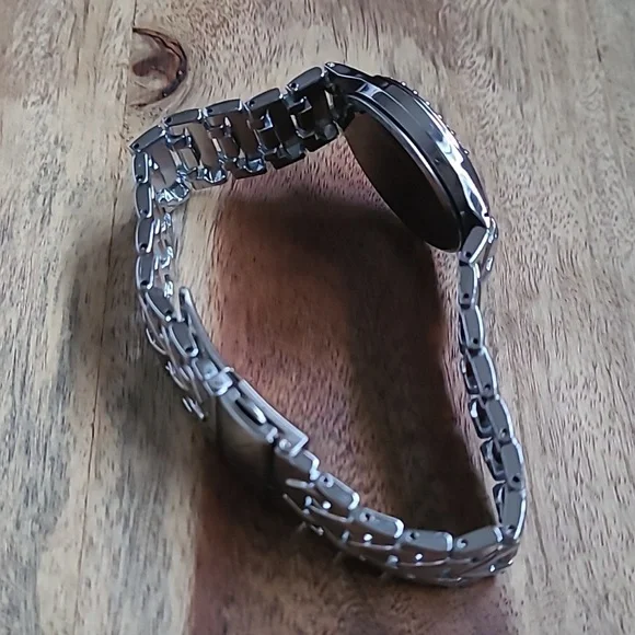 Quartz Watch - Picture 6 of 8